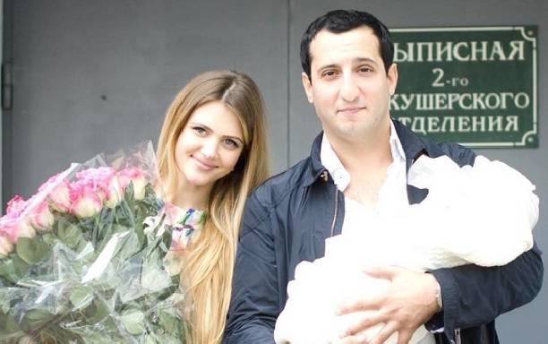 Арарат Кещян принимает поздравления в связи с рождением второго ребенка Арарат Кещян принимает поздравления в связи с рождением второго ребенка