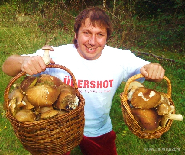 ЕВГЕНИЙ ЧИЧВАРКИН В АНГЛИИ СОБИРАЕТ ГРИБЫ