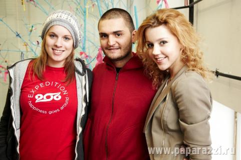 "Фабрикантка" Юлианна Караулова нашла счастье с иностранными студентами "Фабрикантка" Юлианна Караулова нашла счастье с иностранными студентами
