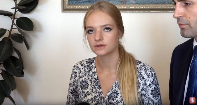 Дочь Дмитрия Пескова призналась, что родители стыдились ее внешности Дочь Дмитрия Пескова призналась, что родители стыдились ее внешности
