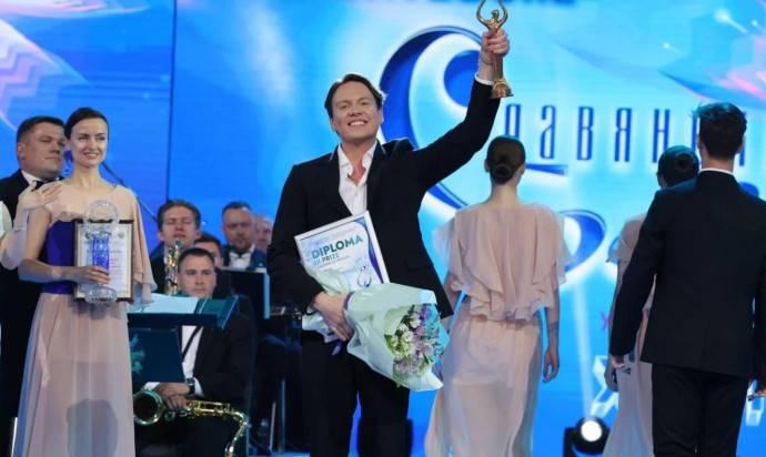 Эрик Ахметов стал лауреатом III премии "Славянского базара 2025" и обладателем спецприза Парламентского собрания