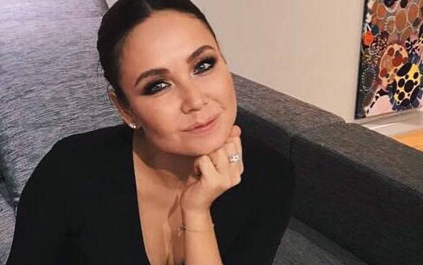 Ляйсан Утяшева перестала скрывать лицо дочки Ляйсан Утяшева перестала скрывать лицо дочки