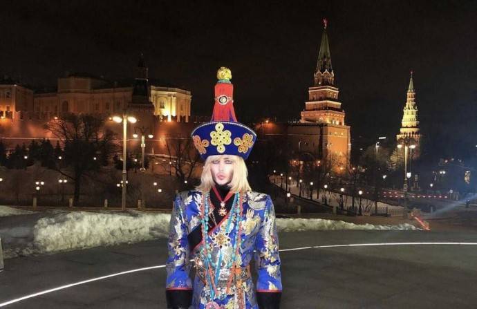 Стилисту Сергею Звереву хулиганы «устроили тёмную» в одном из торговых центров Стилисту Сергею Звереву хулиганы «устроили тёмную» в одном из торговых центров