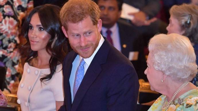 Королева Елизавета II заявила, что примет принца Гарри назад в семью