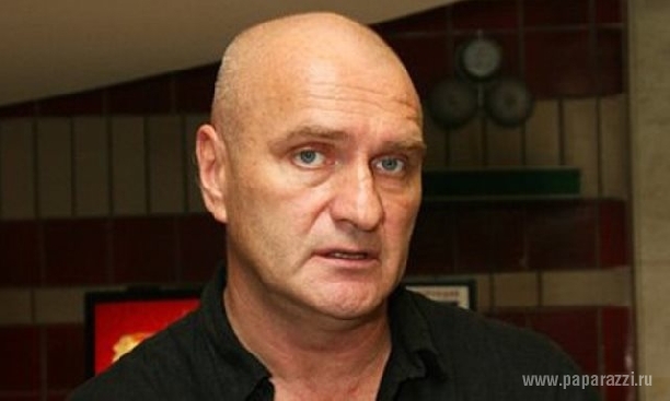 Александр Балуев развелся с женой Александр Балуев развелся с женой