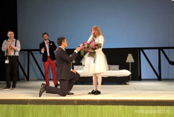 Светлана Ходченкова получила предложение выйти замуж на театральной сцене