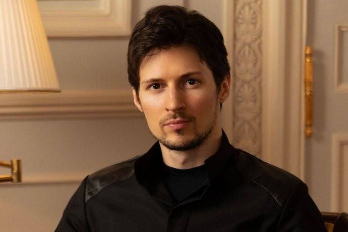 «Все-таки освоил фотошоп»: миллиардер Павел Дуров снова опубликовал свои фото с голым торсом «Все-таки освоил фотошоп»: миллиардер Павел Дуров снова опубликовал свои фото с голым торсом