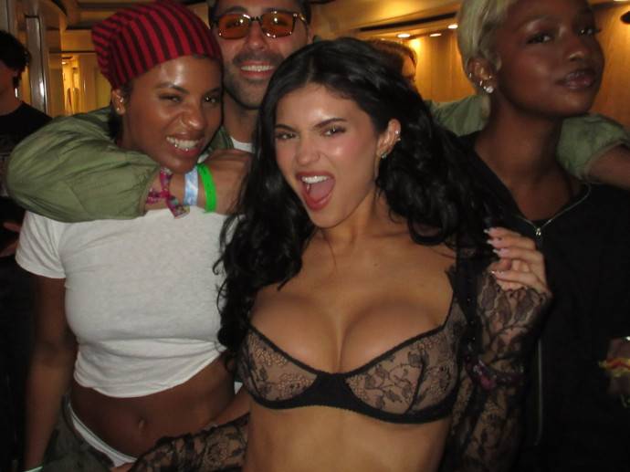 Звезды шоу бизнеса