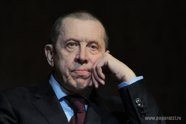 Валерий Золотухин разоткровенничался с Папарацци Валерий Золотухин разоткровенничался с Папарацци