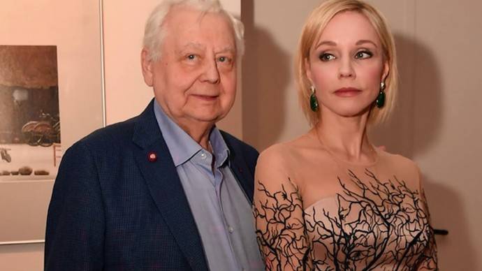 Марина Зудина призналась, что Олег Табаков не хотел иметь с ней совместных детей Марина Зудина призналась, что Олег Табаков не хотел иметь с ней совместных детей