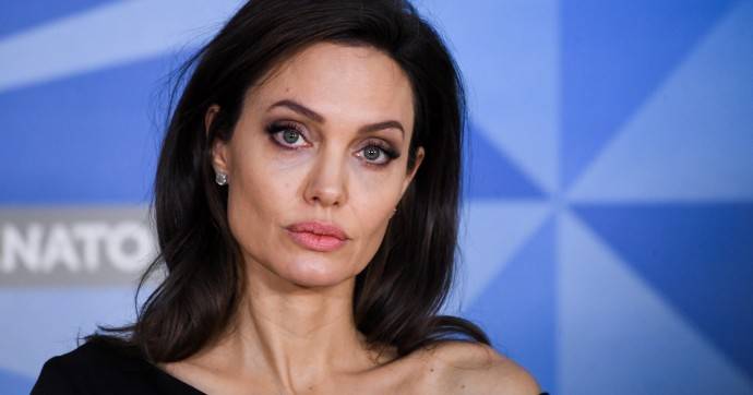 Анджелина Джоли отметила день рождения только с детьми