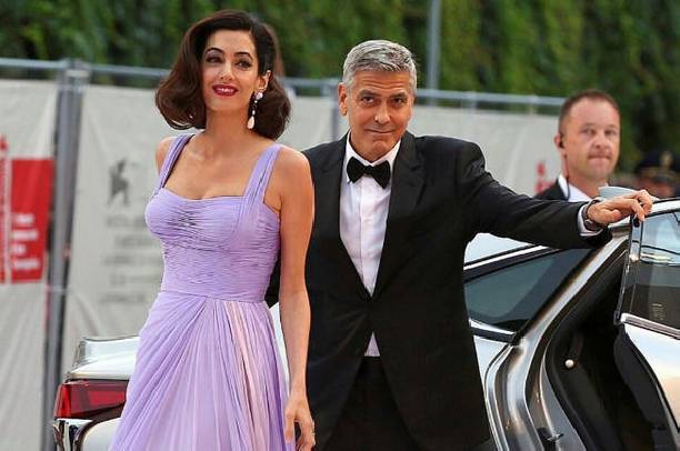 Джордж и Амаль Клуни впервые посетили светское мероприятие после рождения детей