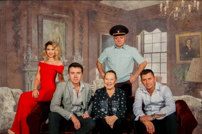 Павел Прилучный нашел замену Агате Муцениеце Павел Прилучный нашел замену Агате Муцениеце