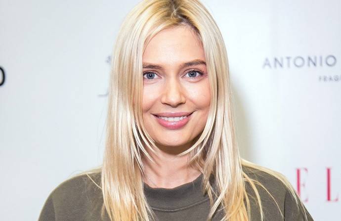 Поймавшая «дзен» на отдыхе Наталья Рудова продемонстрировала свои манящие формы в ярко-алом бикини Поймавшая «дзен» на отдыхе Наталья Рудова продемонстрировала свои манящие формы в ярко-алом бикини