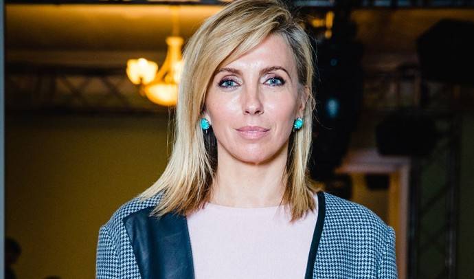 Рейтинг дня: образ Светланы Бондарчук сравнили с баклажаном Рейтинг дня: образ Светланы Бондарчук сравнили с баклажаном