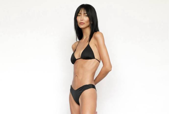 Дарина Эрвин побаловала поклонников эротической фотосессией