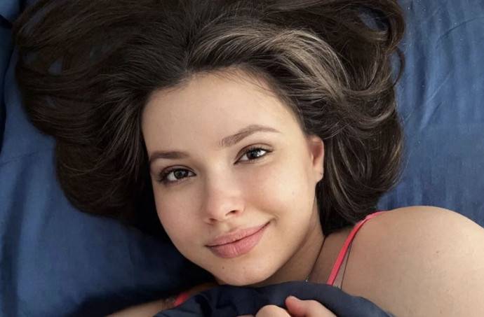Мария Ильюхина сравнила себя и дочь в детстве. Аппетитные фото 19-летней звезды сериала "Воронины" Мария Ильюхина сравнила себя и дочь в детстве. Аппетитные фото 19-летней звезды сериала "Воронины"