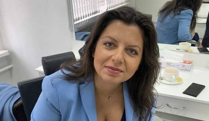 Маргарита Симоньян высмеяла жертв домогательств Криса Нота Маргарита Симоньян высмеяла жертв домогательств Криса Нота