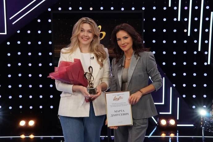 «Награда нашла героя»: Елена Север вручила «Скрипичный ключ» Международной профессиональной музыкальной премии BraVo Марте Данусевич и объявила дату грядущей церемонии «Награда нашла героя»: Елена Север вручила «Скрипичный ключ» Международной профессиональной музыкальной премии BraVo Марте Данусевич и объявила дату грядущей церемонии
