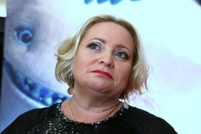Белое платье, фата и шуба: 51-летняя Светлана Пермякова вышла замуж Белое платье, фата и шуба: 51-летняя Светлана Пермякова вышла замуж