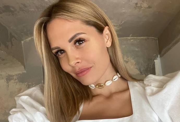 Рейтинг дня: Мария Горбань в мини показала удивительно длинные ноги Рейтинг дня: Мария Горбань в мини показала удивительно длинные ноги
