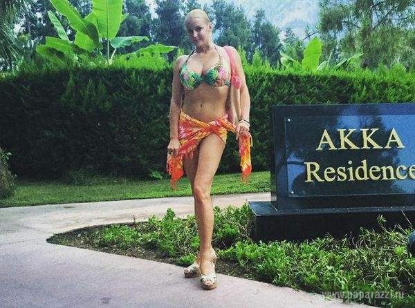 Анастасия Волочкова продолжает шокировать: балерина разместила в Сети фото без нижней части купальника Анастасия Волочкова продолжает шокировать: балерина разместила в Сети фото без нижней части купальника