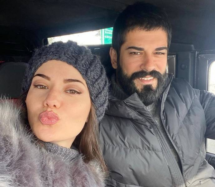 Жена Бурака Озчивита не разрешила ему сделать фото с Ксенией Бородиной
Жена Бурака Озчивита не разрешила ему сделать фото с Ксенией Бородиной