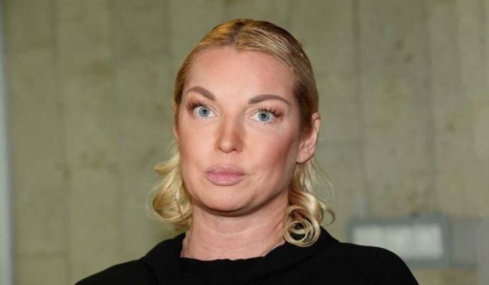 Анастасия Волочкова снова подала в суд на Большой театр Анастасия Волочкова снова подала в суд на Большой театр