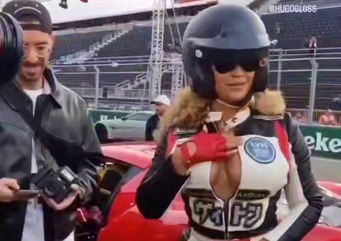 Грид-герлз возвращаются в лице Бейонсе