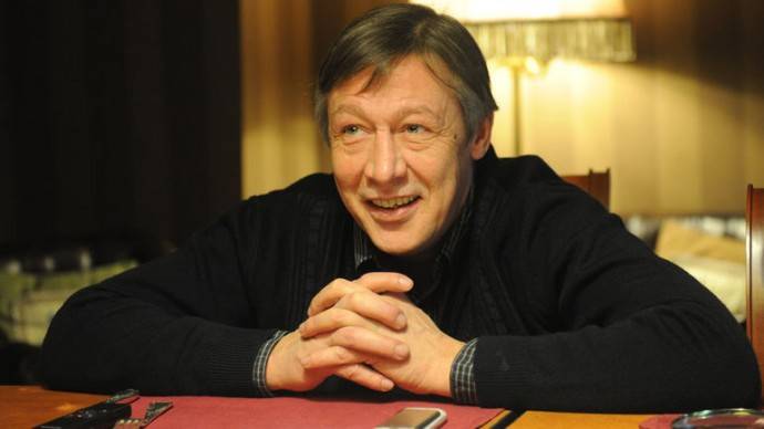 Стало известно, сколько зарабатывал Михаил Ефремов Стало известно, сколько зарабатывал Михаил Ефремов