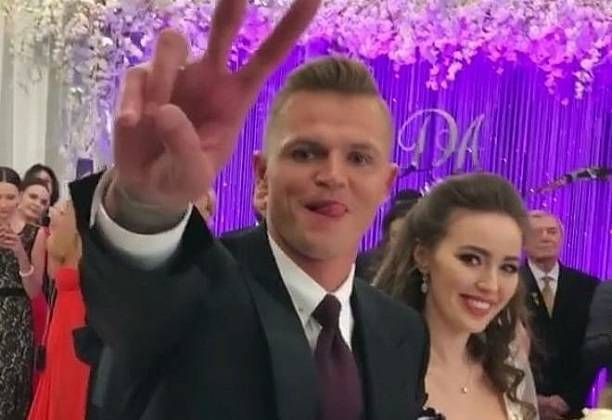 Дмитрий Тарасов конкретно перебрал на собственной свадьбе