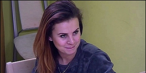 Оля Жемчугова накачала губы Оля Жемчугова накачала губы