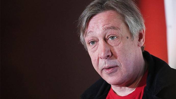 В колонию к Михаилу Ефремову впервые приехала жена В колонию к Михаилу Ефремову впервые приехала жена