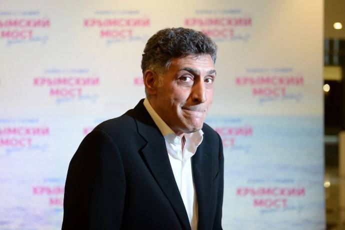 Тигран Кеосаян обмолвился, почему Максим Галкин не приехал в Россию вместе с Аллой Пугачёвой Тигран Кеосаян обмолвился, почему Максим Галкин не приехал в Россию вместе с Аллой Пугачёвой