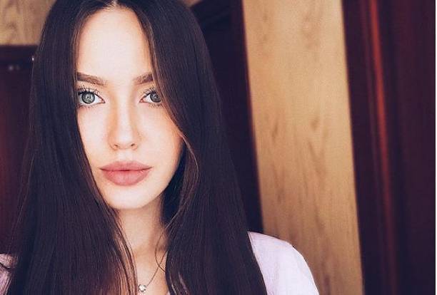 Анастасия Костенко в стихах попросила прощения у своей мамы Анастасия Костенко в стихах попросила прощения у своей мамы