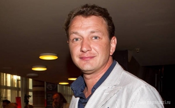 Коллеги пожаловались на пьяные выходки Марата Башарова Коллеги пожаловались на пьяные выходки Марата Башарова