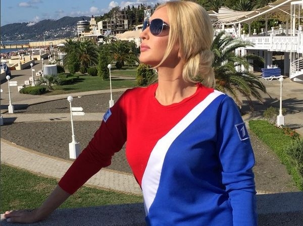 Лера Кудрявцева пострадала во время съемок шоу «Вместе с дельфинами» Лера Кудрявцева пострадала во время съемок шоу «Вместе с дельфинами»
