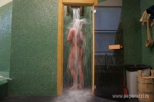 Анастасия Волочкова принимает контрастный душ