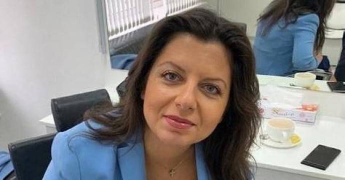 Маргарита Симоньян призналась, что тяжело перенесла прививку от коронавируса Маргарита Симоньян призналась, что тяжело перенесла прививку от коронавируса