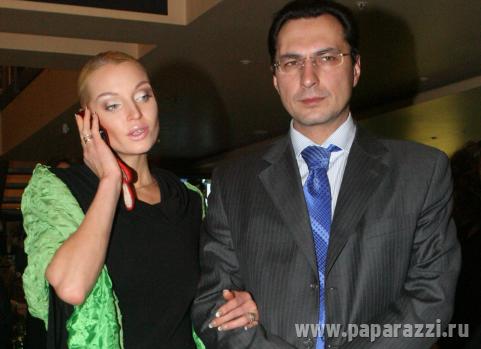 Анастасия Волочкова возвращает мужа в семью