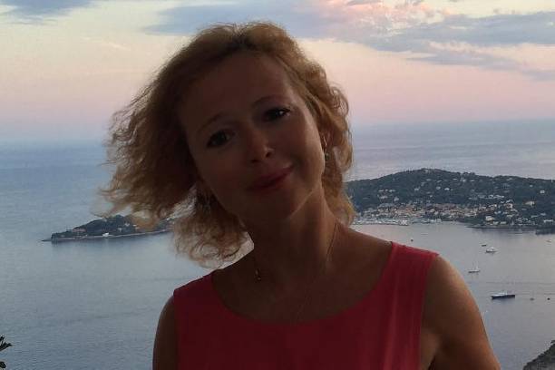 Елена Захарова рассказала, как смогла пережить смерть маленькой дочери Елена Захарова рассказала, как смогла пережить смерть маленькой дочери