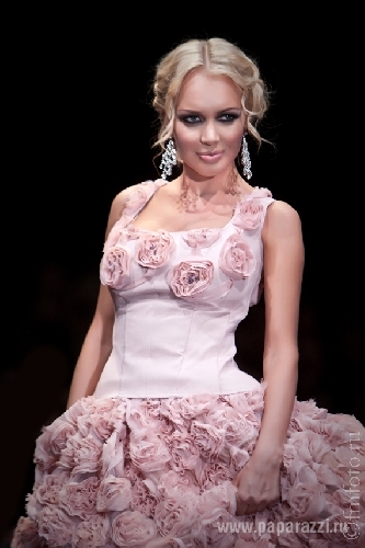 Fashion-show Самые завидные невесты России