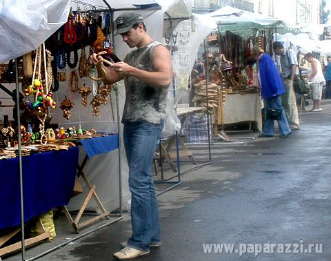 Макарский отоваривается на рынке