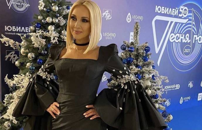 Лера Кудрявцева попала в больницу после съёмок «Песни года» Лера Кудрявцева попала в больницу после съёмок «Песни года»