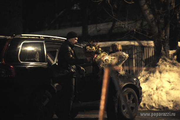 Даниила Страхова ко дню рождения завалили цветами Даниила Страхова ко дню рождения завалили цветами