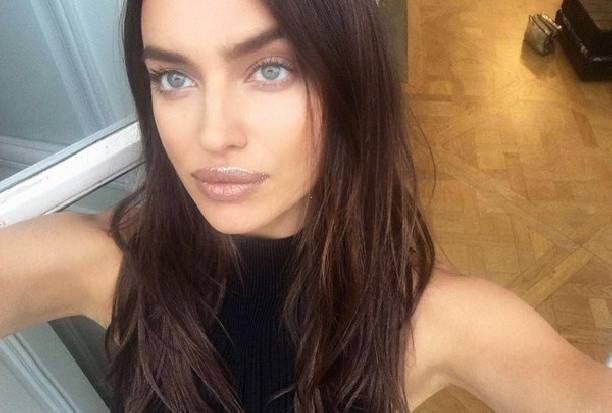 Ирина Шейк поделилась пикантным фото с мужчиной Ирина Шейк поделилась пикантным фото с мужчиной