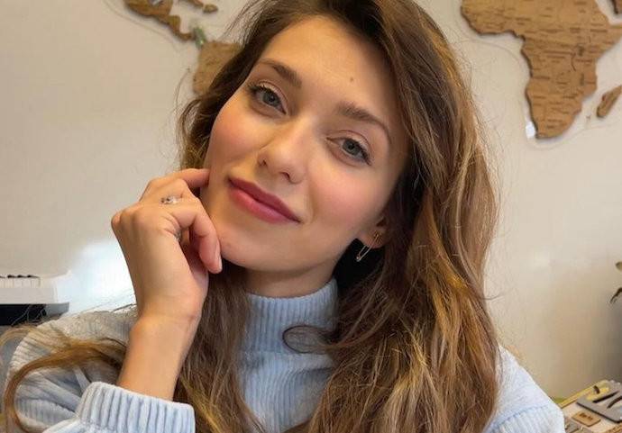 Без слез не взглянешь: Регина Тодоренко показала архивные фото из-за слухов о пластике Без слез не взглянешь: Регина Тодоренко показала архивные фото из-за слухов о пластике