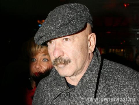 Александр Розенбаум доигрался до ножевого ранения Александр Розенбаум доигрался до ножевого ранения