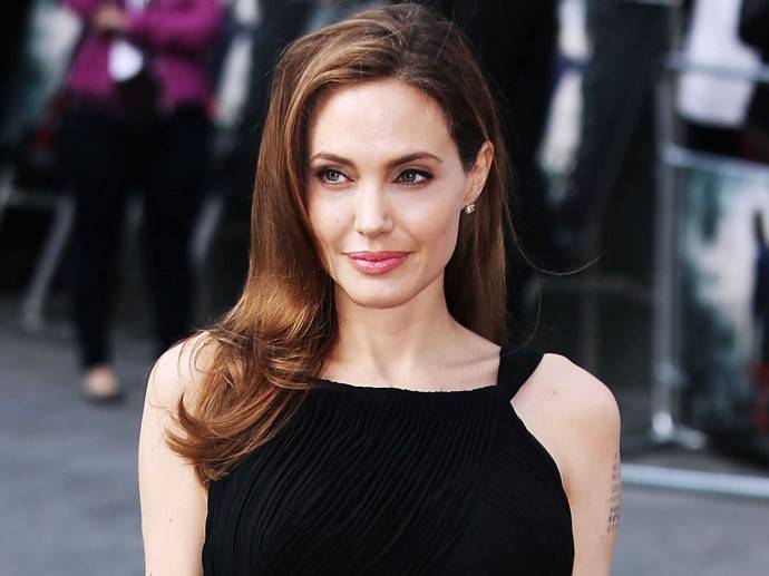 Дочь Анджелины Джоли мечтает назвать мамой другую женщину