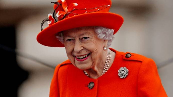 Букингемский дворец вновь отложил похороны Королевы Елизаветы
